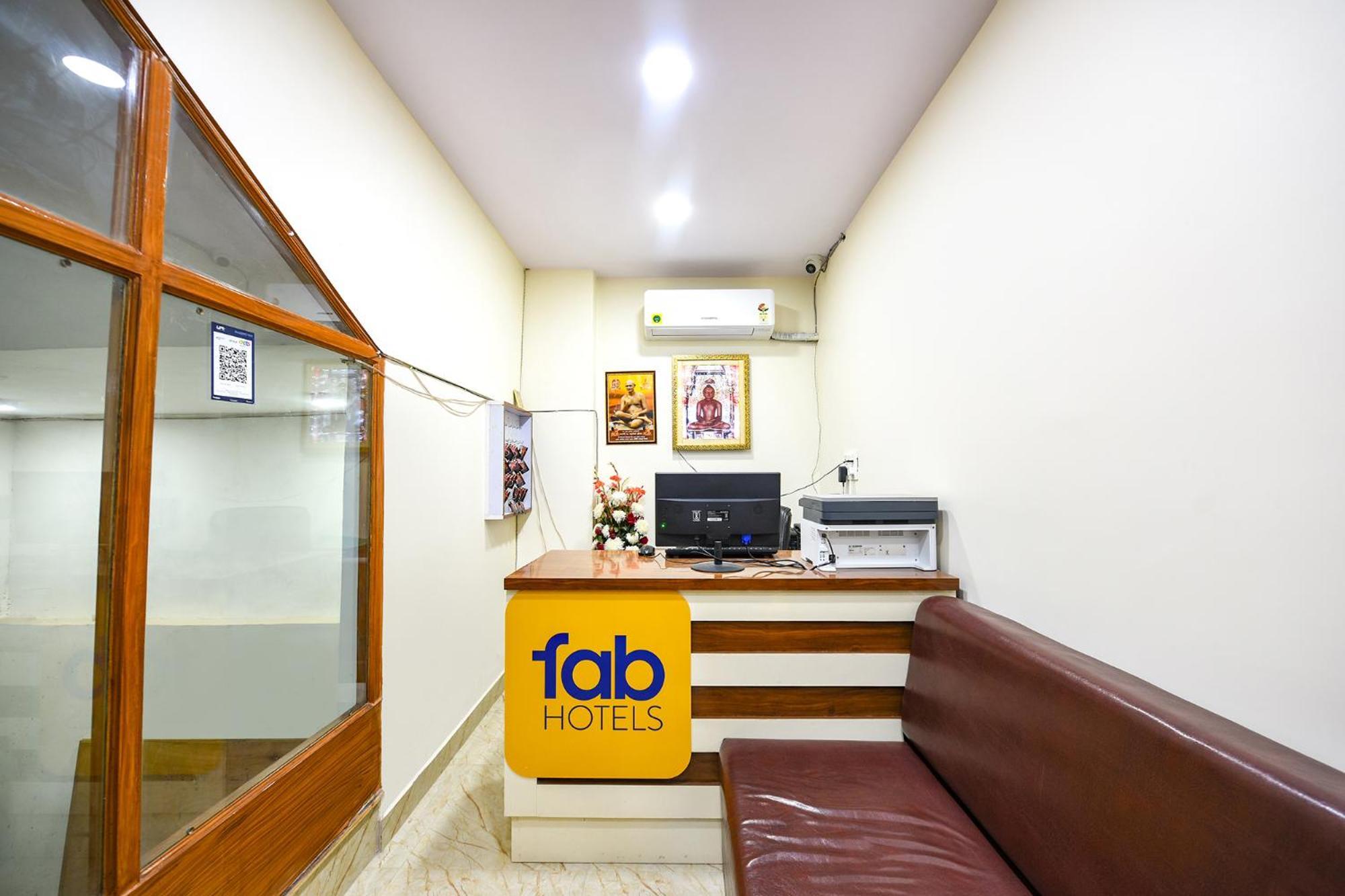 Fabhotel Mona International New Delhi Ngoại thất bức ảnh