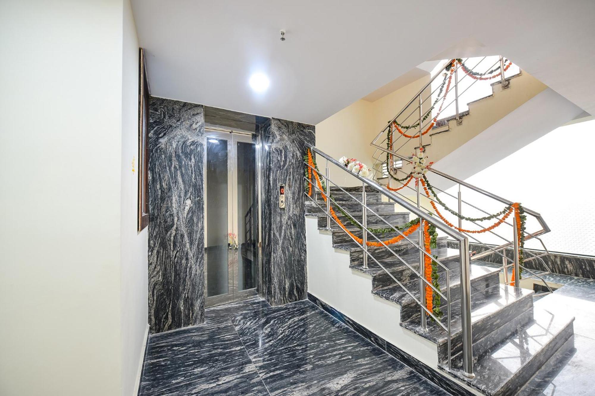 Fabhotel Mona International New Delhi Ngoại thất bức ảnh